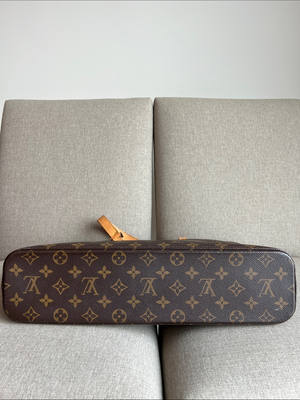 Louis Vuitton | Monogram Luco Tote Bag - Picture 6 of 16